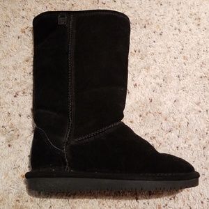 Black Bearpaw boots